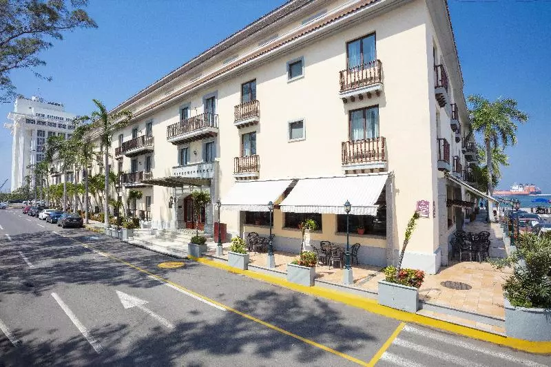 호텔 Fiesta Inn Veracruz Malecon