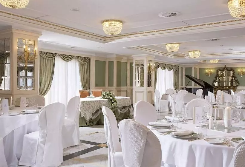 Grand Hotel Vanvitelli