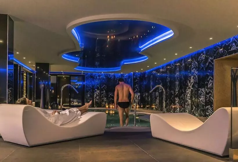 Grand Hotel Vanvitelli