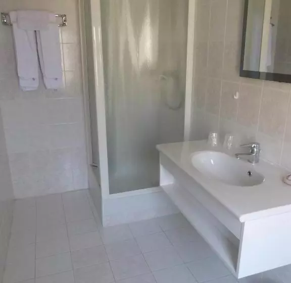 Отель Hôtel Restaurant Le Lachens