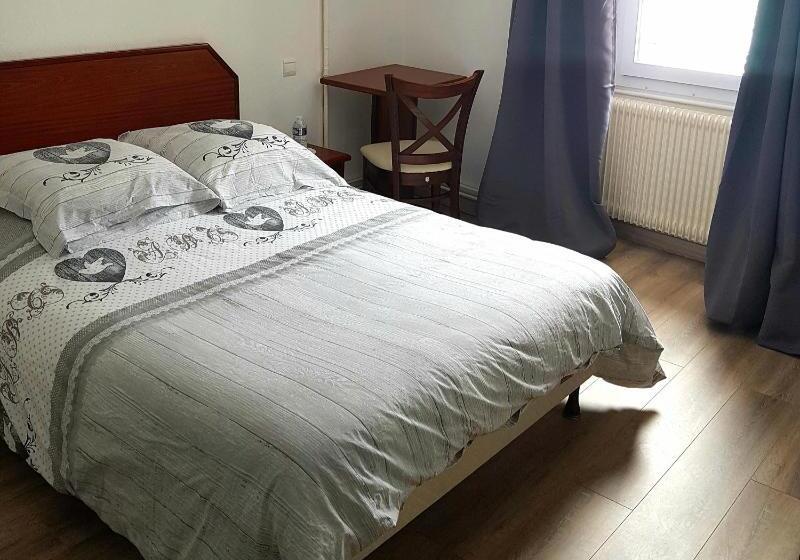 בית מלון כפרי Hôtel Restaurant Le Lachens