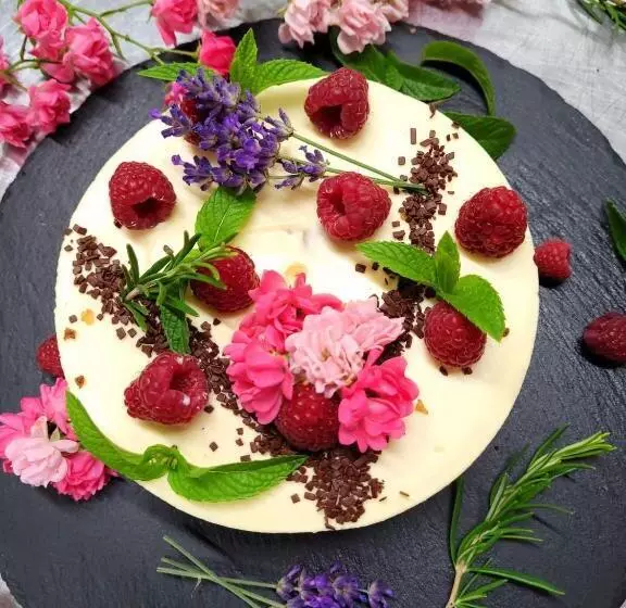 Отель Hôtel Restaurant Le Lachens