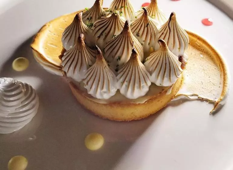 Отель Hôtel Restaurant Le Lachens