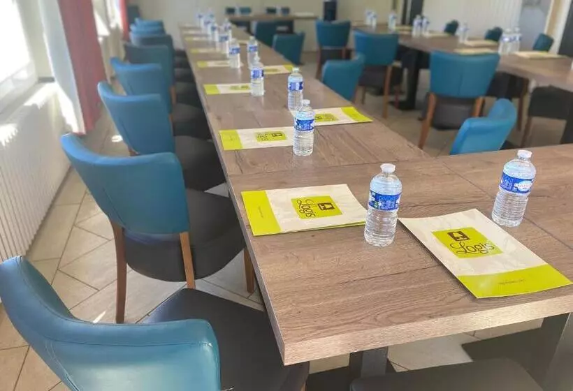 Отель Hôtel Le Bellevue