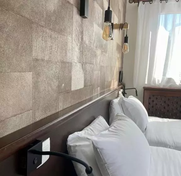 Отель Hôtel Le Bellevue