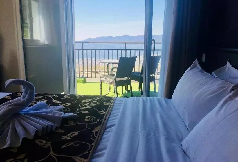 Отель Hôtel Le Bellevue