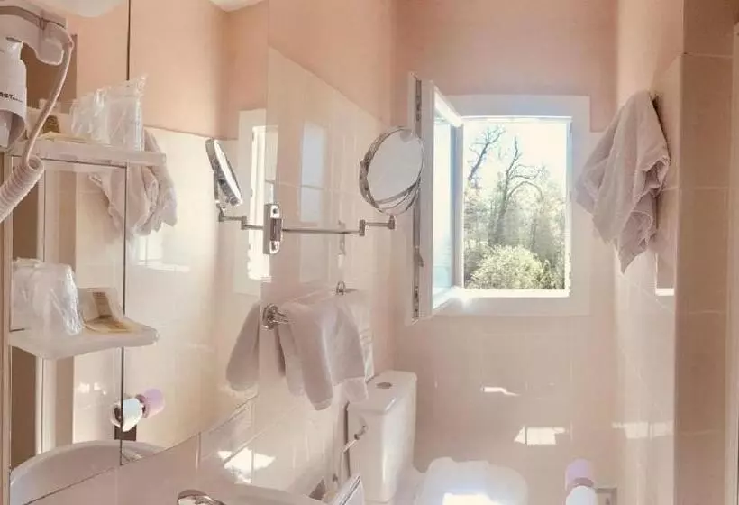 Отель Hôtel Le Bellevue