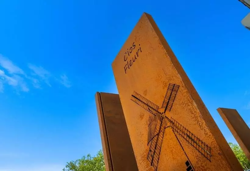 호텔 Hôtel Restaurant Le Clos Fleuri