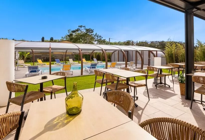 호텔 Hôtel Restaurant Le Clos Fleuri