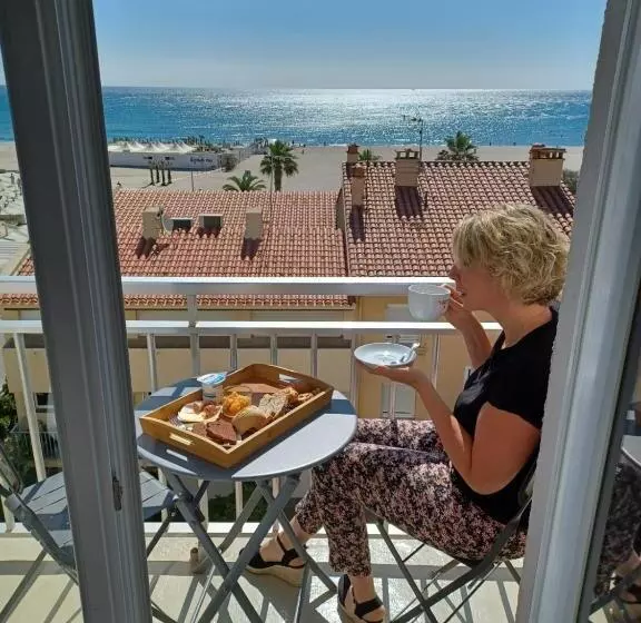 호텔 Le Regina Hôtel Et Restaurant Canet Plage