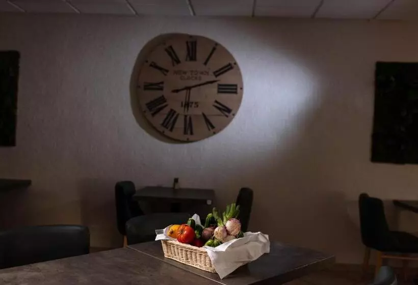 호텔 Le Regina Hôtel Et Restaurant Canet Plage