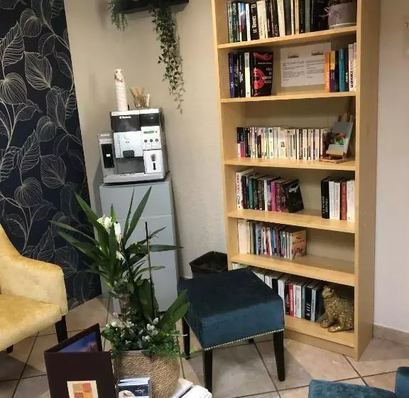 호텔 Le Regina Hôtel Et Restaurant Canet Plage