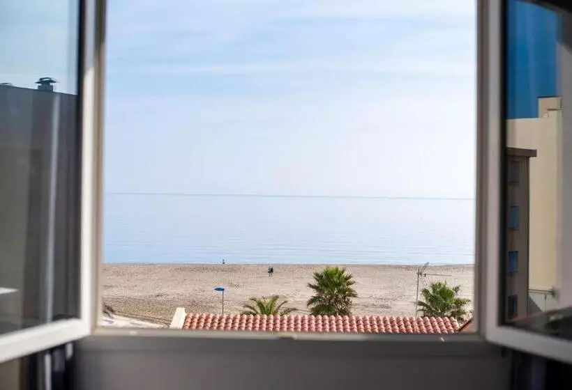호텔 Le Regina Hôtel Et Restaurant Canet Plage