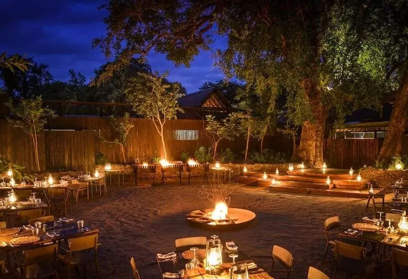 Hotel Lion Sands River Lodge