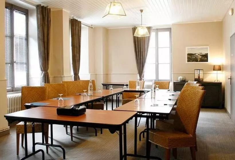 ホテル Logis Hostellerie De L'abbaye