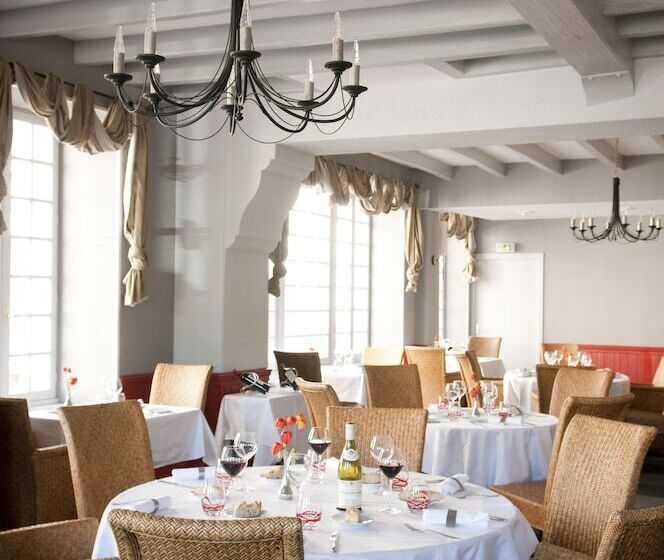 Hotel Logis Hostellerie De L'abbaye