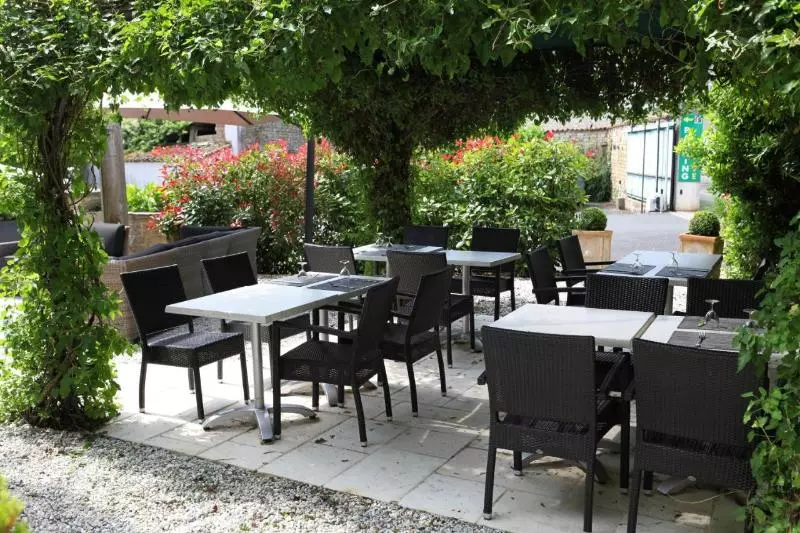 ホテル Logis Hostellerie De L'abbaye