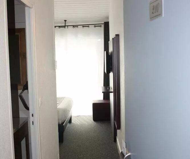 호텔 Logis Hôtel Restaurant La Citadelle