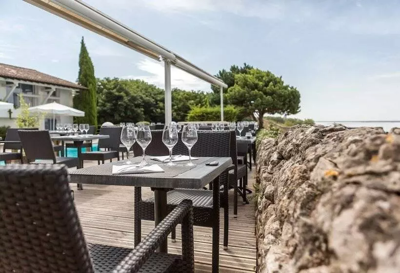 호텔 Logis Hôtel Restaurant La Citadelle