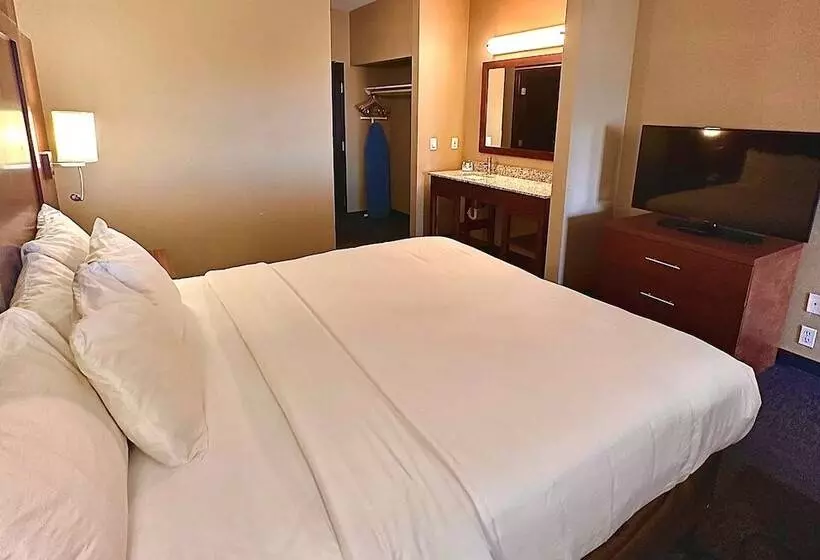 هتل Baymont By Wyndham Phoenix North