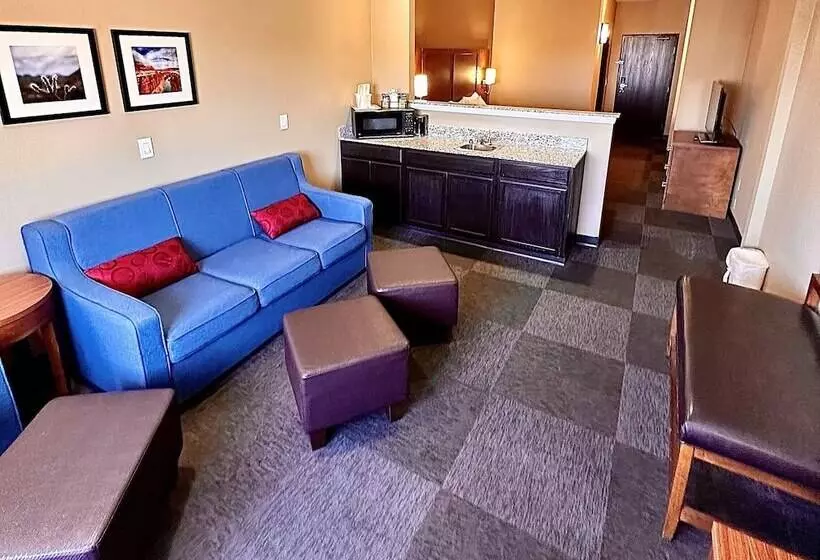 هتل Baymont By Wyndham Phoenix North