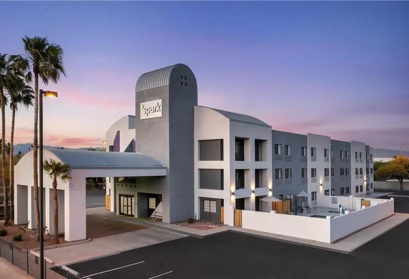 ホテル Spark By Hilton Tucson Airport