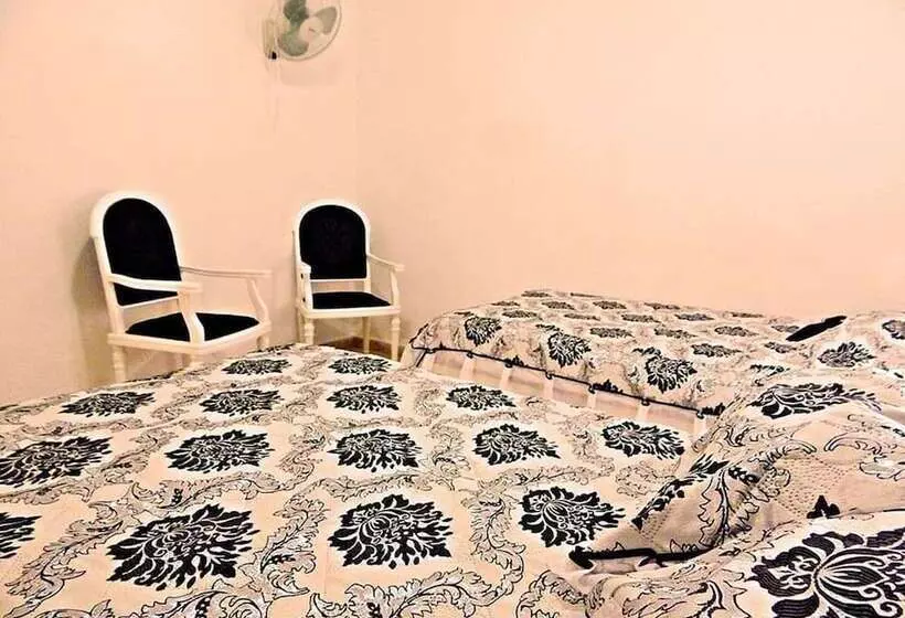 Hostal Dotres