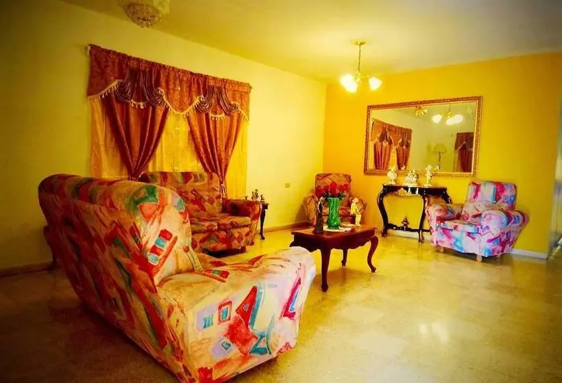 Hostal Dotres