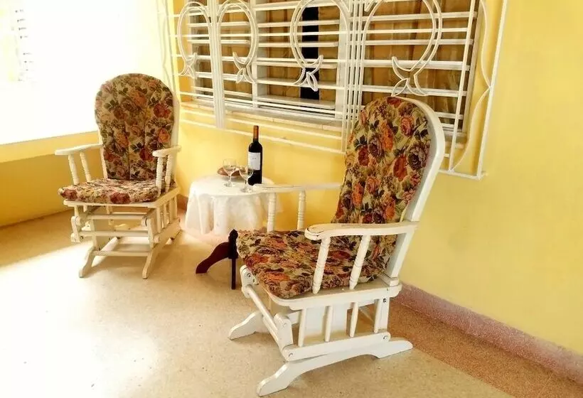 Hostal Dotres