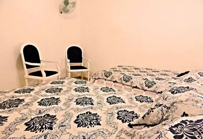 Hostal Dotres