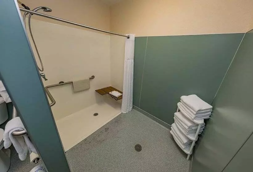 Hotelli Nisqually Lodge