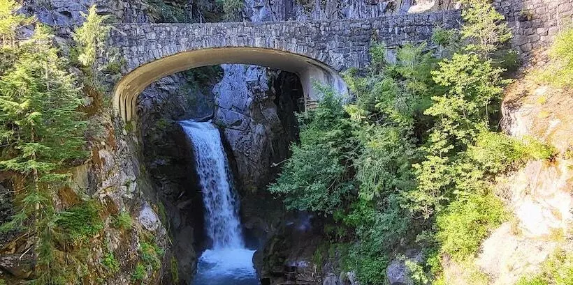 Hotelli Nisqually Lodge