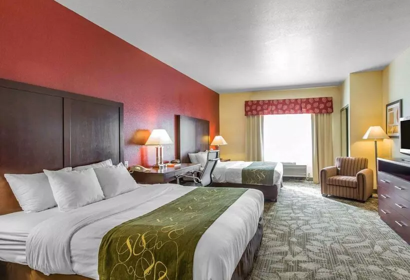 Hotel Comfort Suites Palm Desert I10