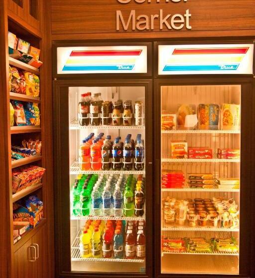 هتل Country Inn & Suites By Radisson, Modesto/salida