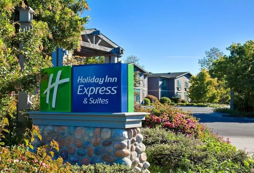 ホテル Holiday Inn Express & Suites Carpinteria, An Ihg
