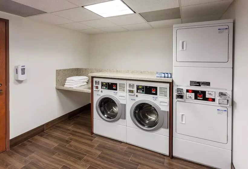 ホテル Holiday Inn Express & Suites Carpinteria, An Ihg