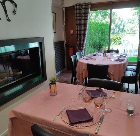 هتل Hostellerie De Pavillon Sainthubert