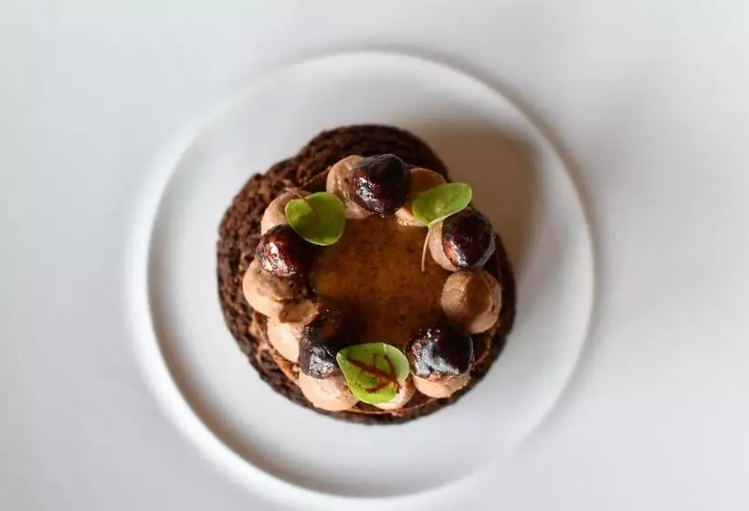 Отель Le Cheval Blanc   Lac Du Der   Logis