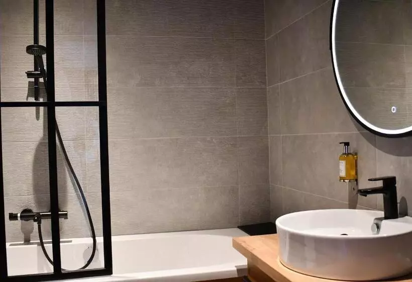 Отель Le Cheval Blanc   Lac Du Der   Logis