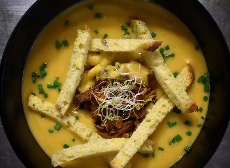 Отель Le Cheval Blanc   Lac Du Der   Logis