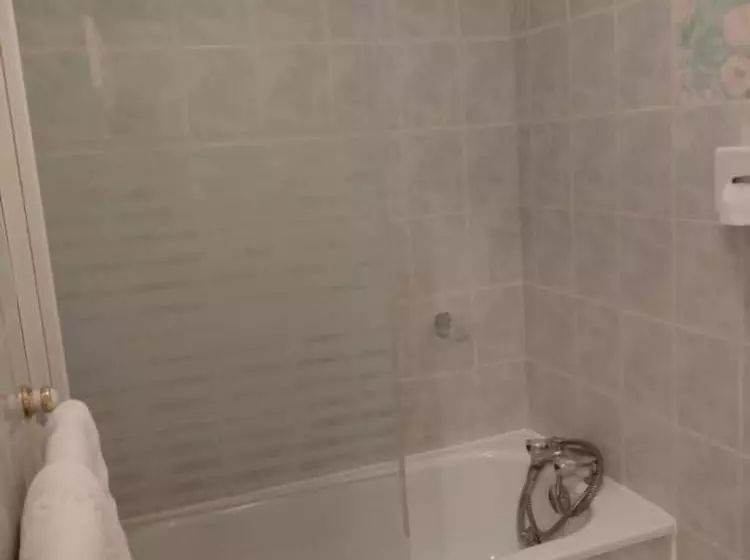 בית מלון כפרי Le Commerce