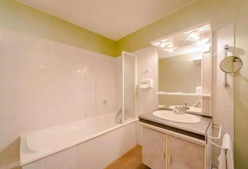 בית מלון כפרי Le Commerce