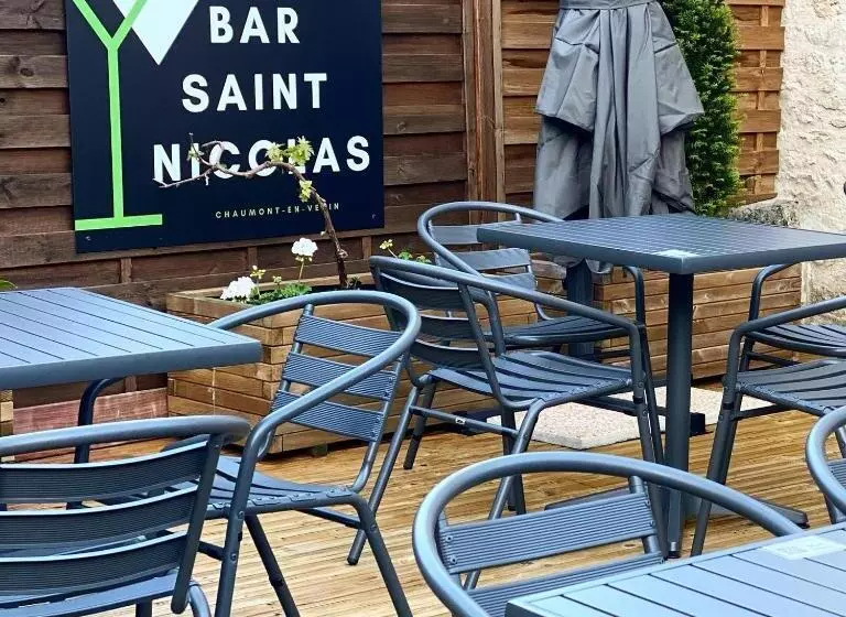 فندق Logis Hôtel Saint Nicolas