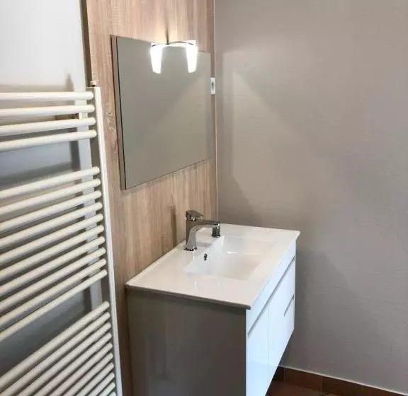 فندق Logis Hôtel Saint Nicolas