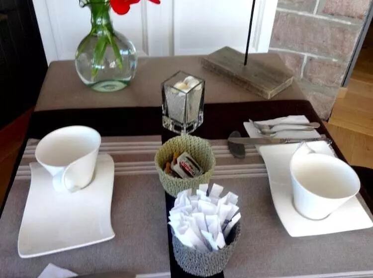 Отель Hôtel Beauséjour Erquy