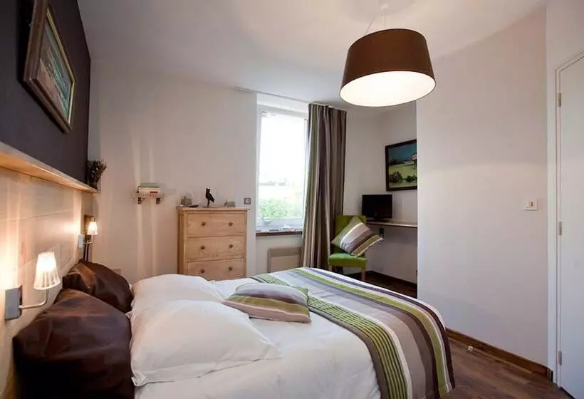 Отель Hôtel Beauséjour Erquy