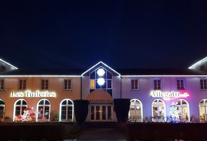 ホテル Logis Hôtel Les Tuileries