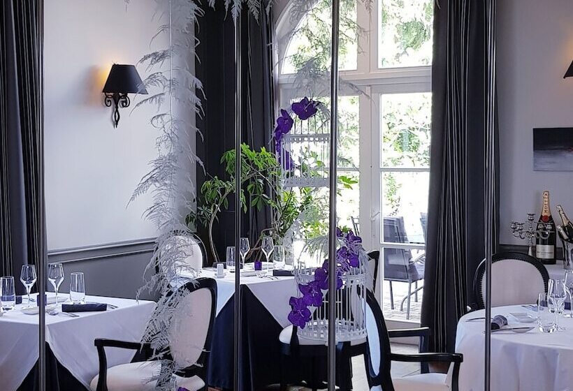 ホテル Logis Hôtel Les Tuileries