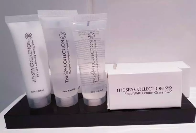 호텔 Logis Hôtel Les Tuileries