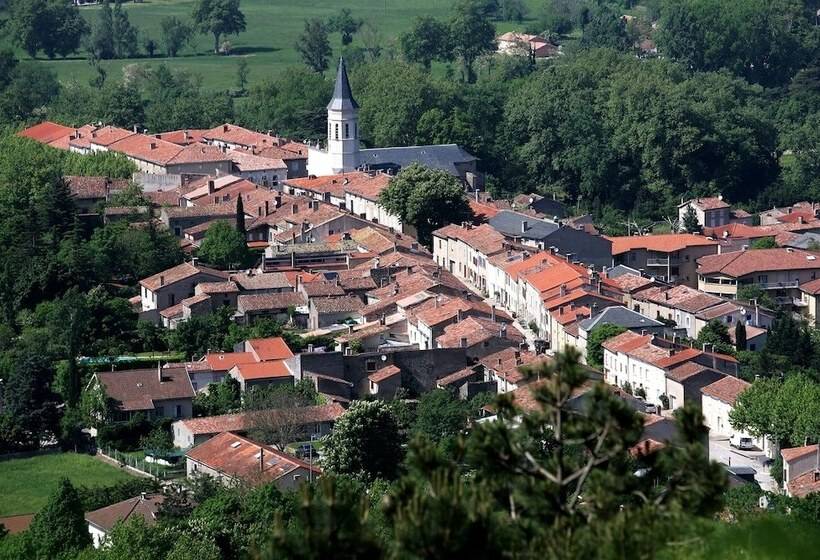 Logis Hotels   Hôtel Et Restaurant De La Montagne Noire